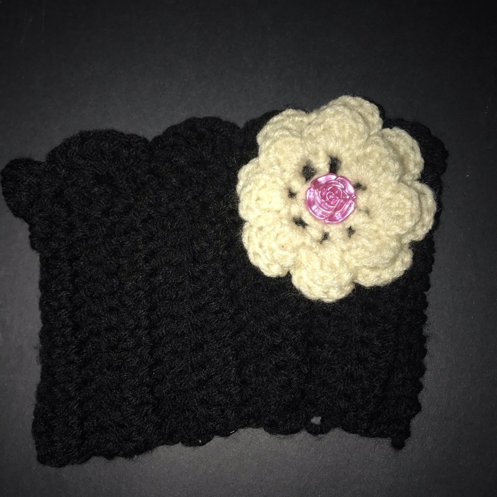 đ Handmade Crocheted Boot Cuffs - Picture 4 of 8
